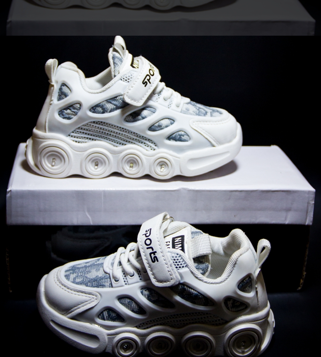 White sneakers shoes for kids